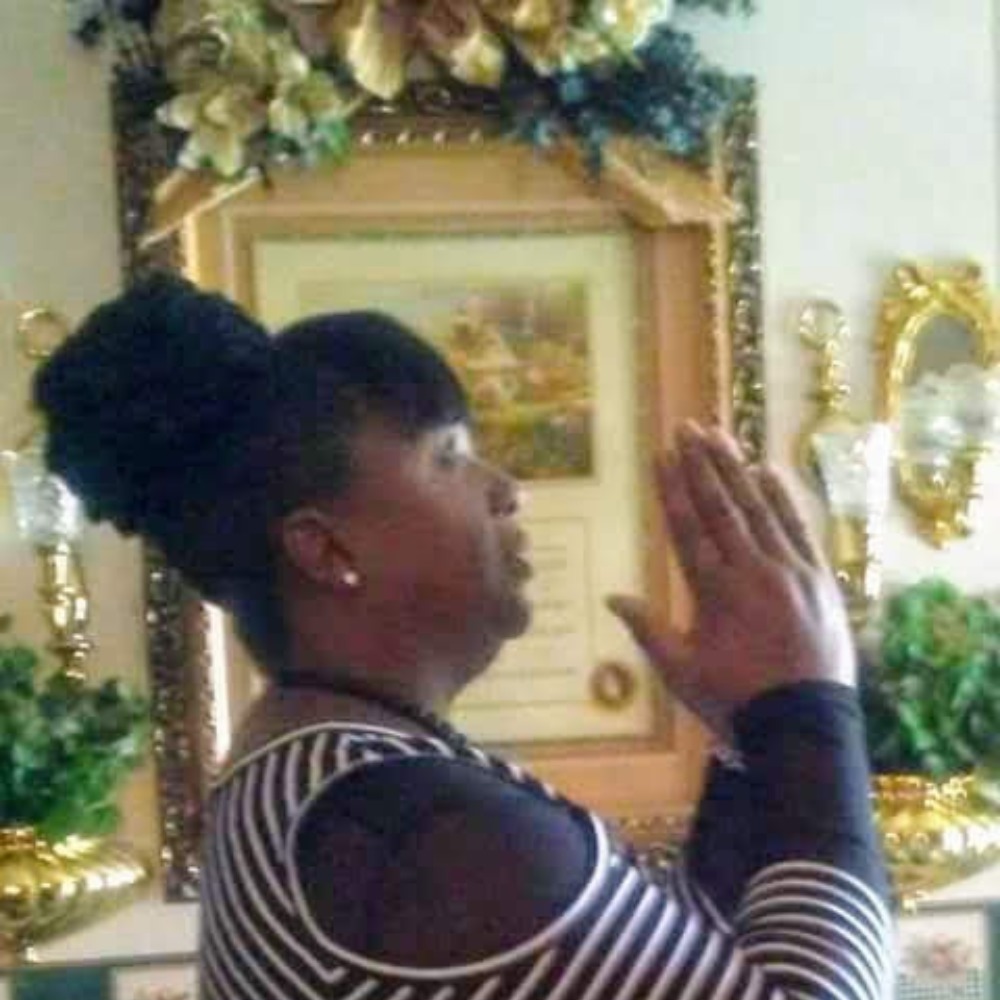 Meet your Posher, Theresa